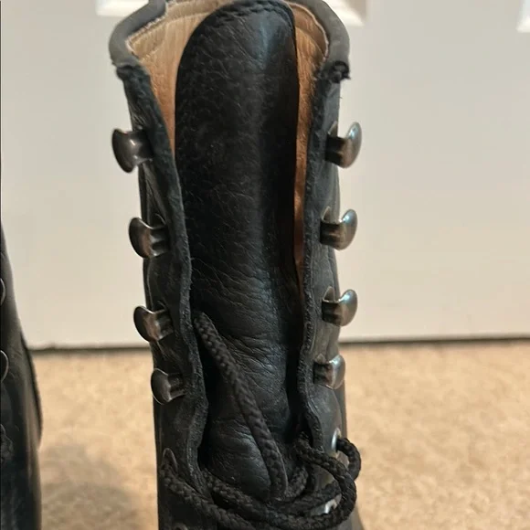 FRYE AND CO. Black Lace Up Boots with Chunky Heel - Picture 6 of 7